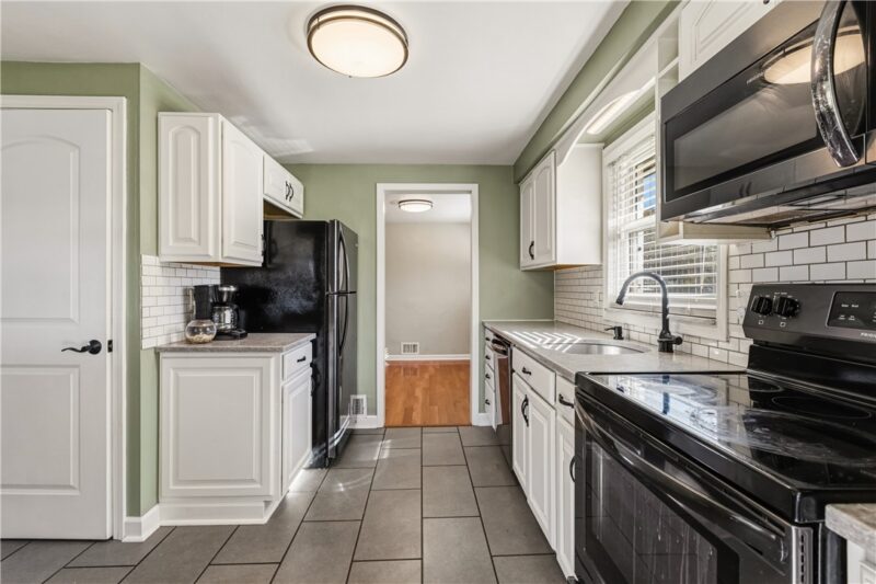457 Schultz Avenue — photo 5