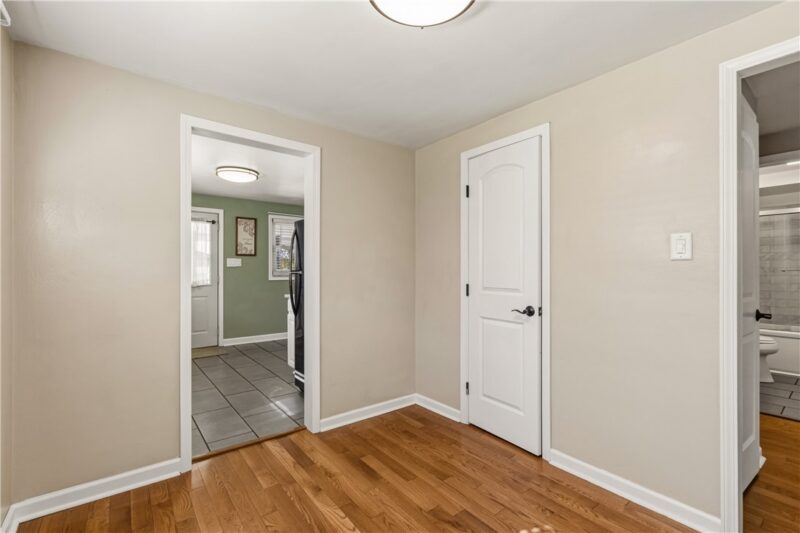 457 Schultz Avenue — photo 8