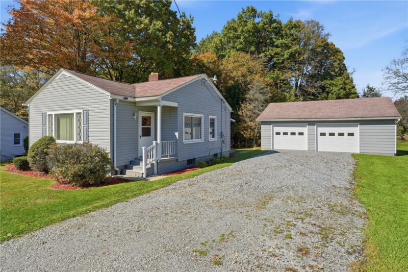 677 Blews Way — photo 3