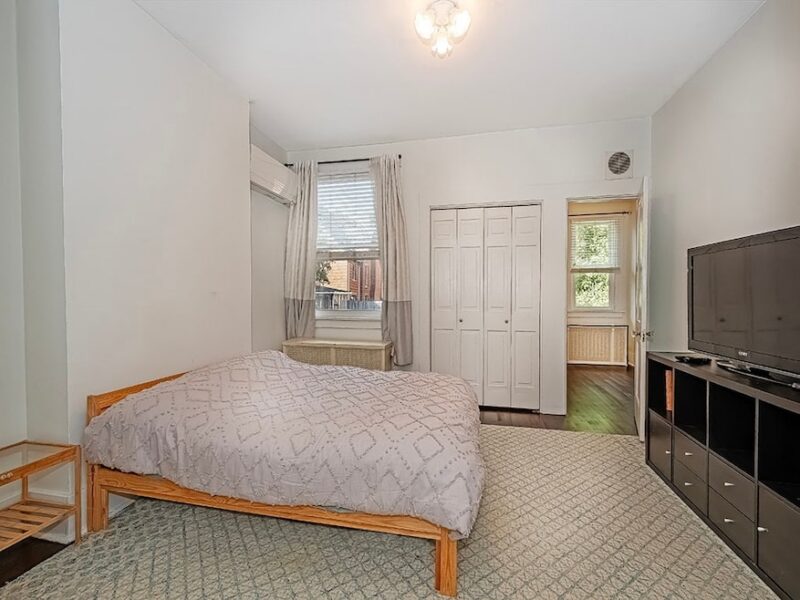 2834 Shady AVENUE — photo 8