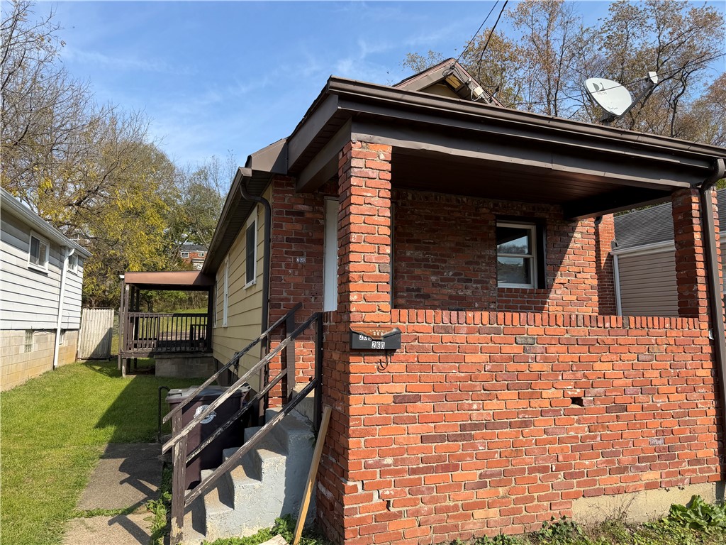260 Cedar St — photo 1