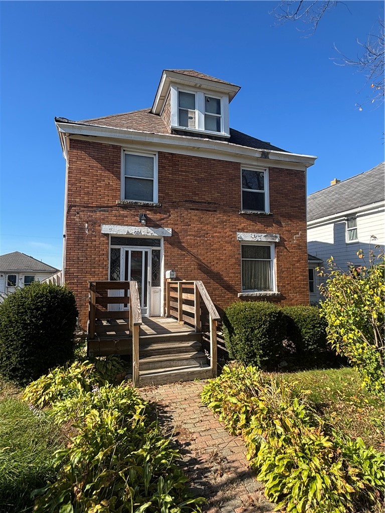506 Hancock Ave — photo 1