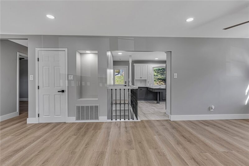 533 Ehman Ave — photo 7