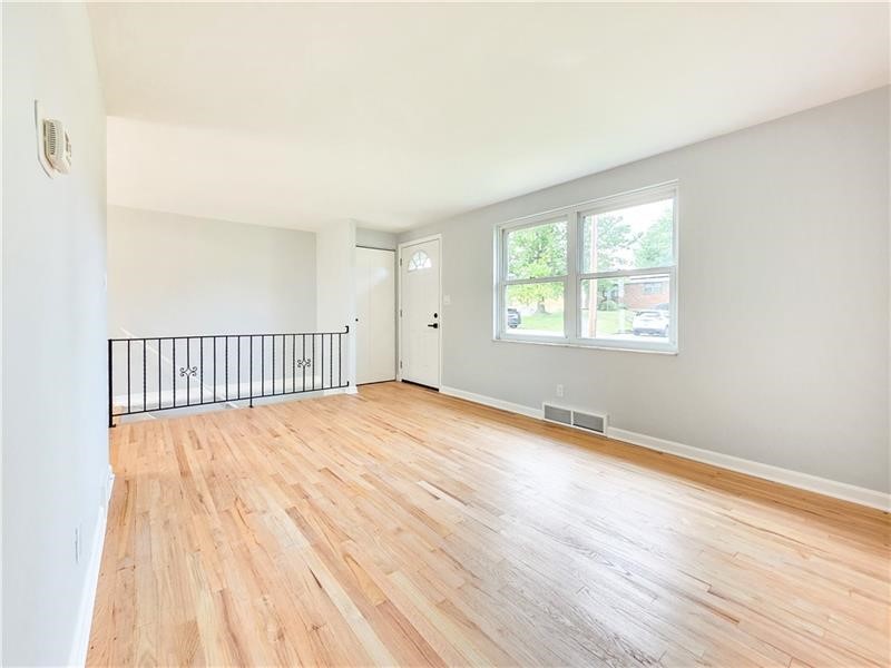 121 Vetter Dr — photo 6