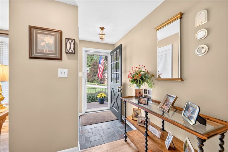 2 Holly Dr — photo 4