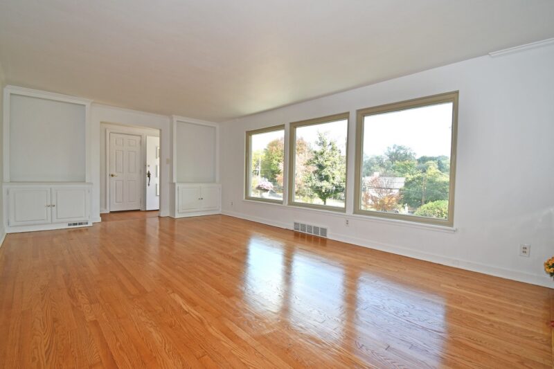 998 Lakemont DRIVE — photo 7