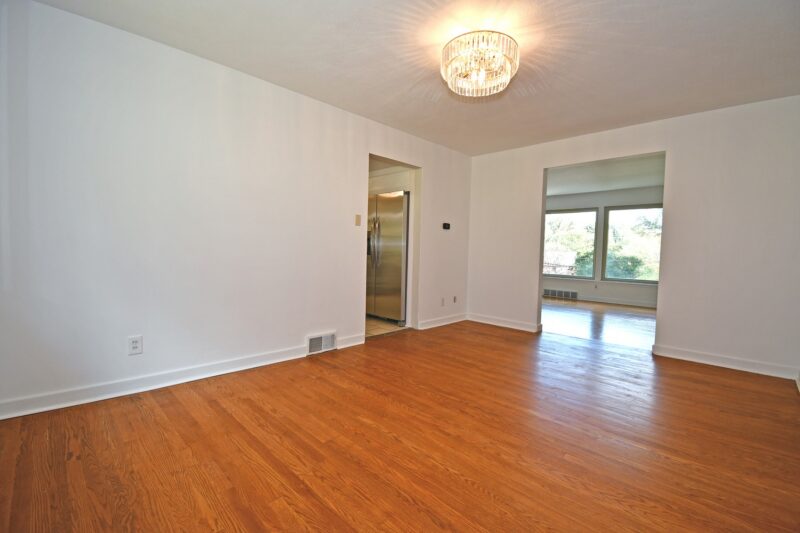 998 Lakemont DRIVE — photo 8
