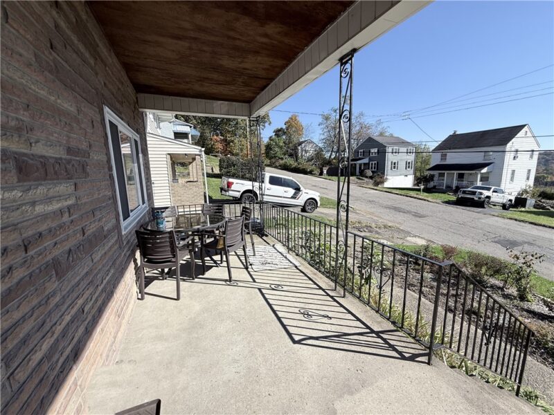 1744 Pierce St — photo 4