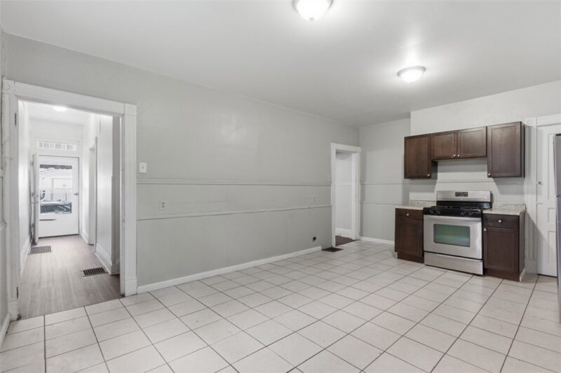 175 Lecky Ave — photo 5