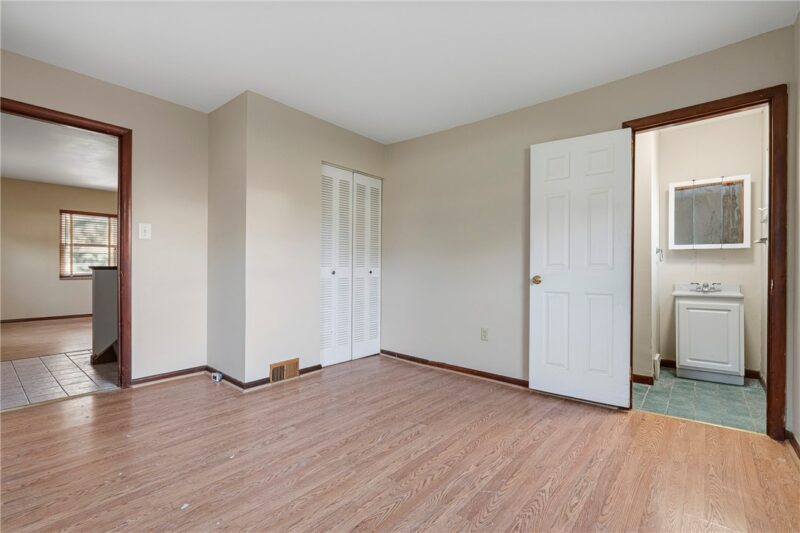 328 Mckinney Dr — photo 7