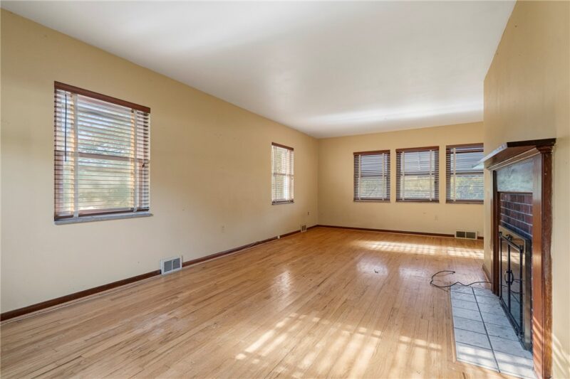 328 Mckinney Dr — photo 8