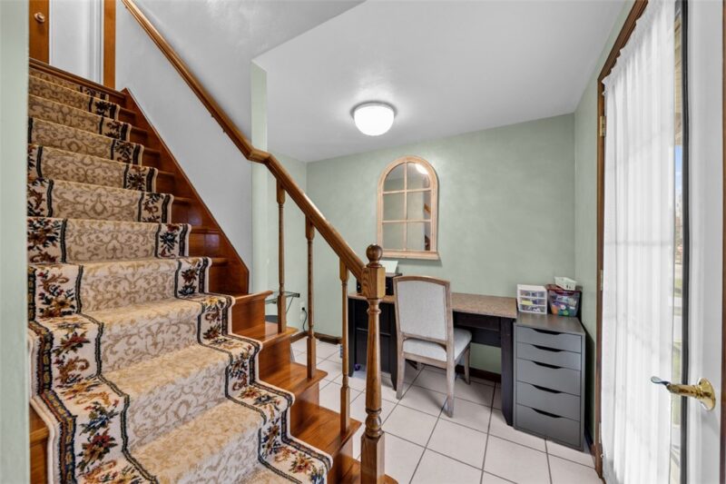 218 E Tacoma Ave — photo 4