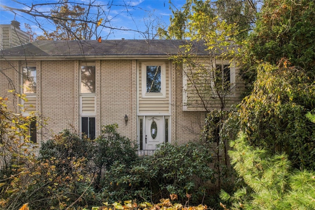 100 Scott Way — photo 1