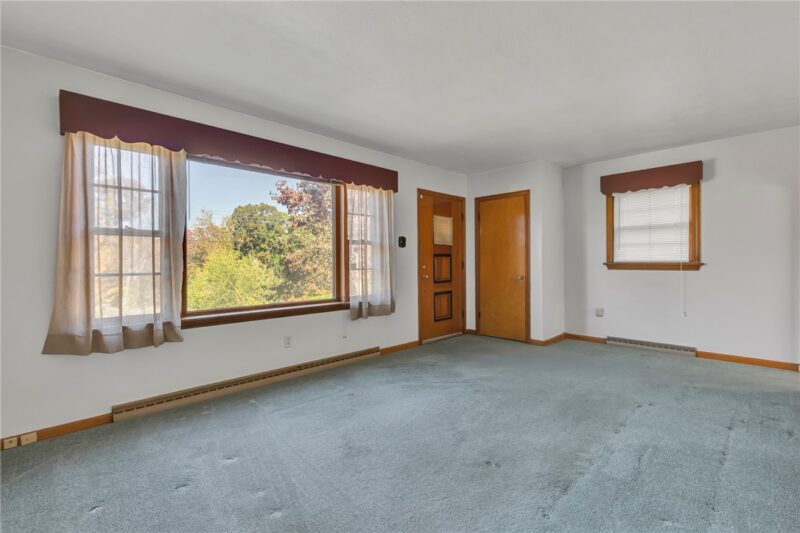 1774 Woodside Dr — photo 7