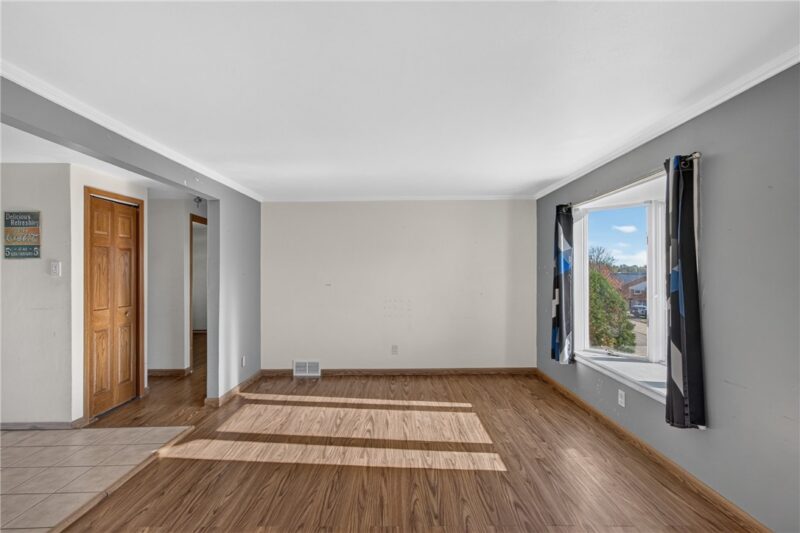 249 Creston Dr — photo 6