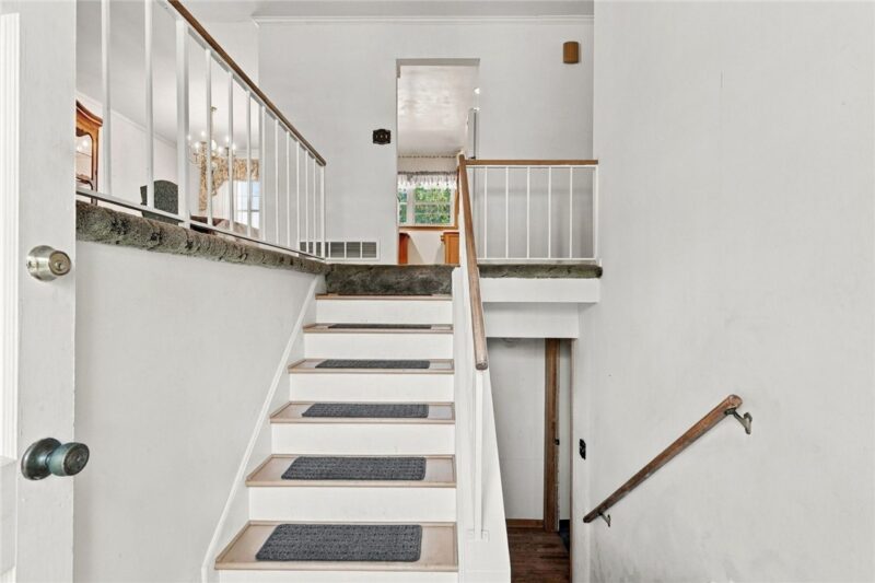 103 Wally Dr — photo 3