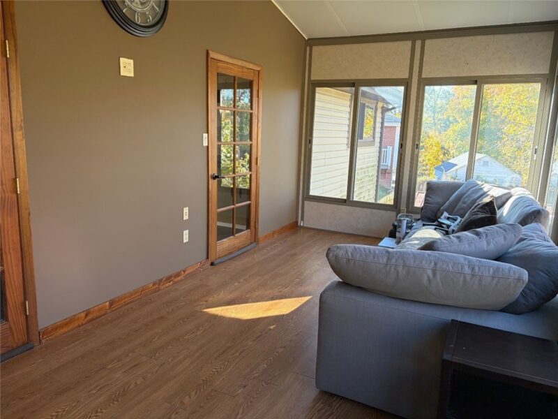 9637 Don Dr — photo 2