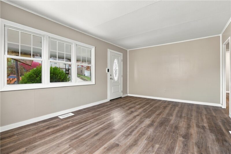 265 Berry St — photo 8