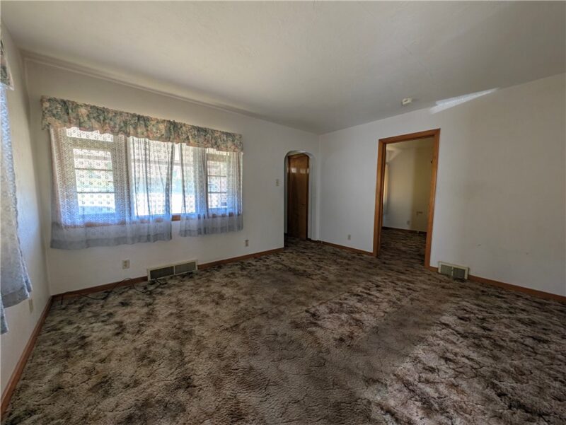 205 Linden Avenue — photo 4