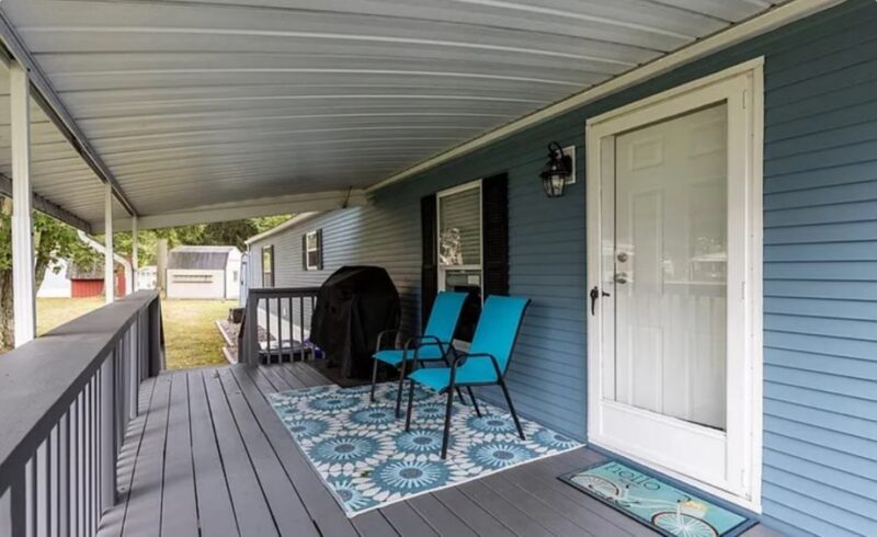 115 York Rd — photo 2