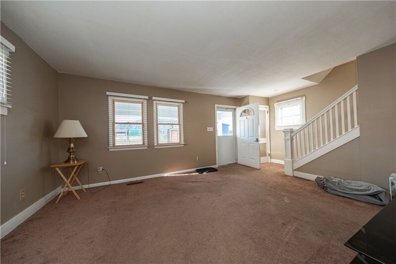 1022 1st Ave — photo 2