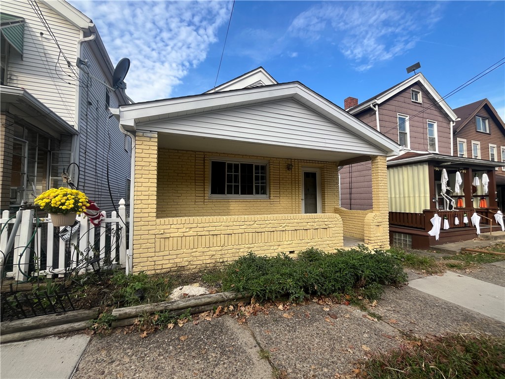 308 Erie Ave — photo 1