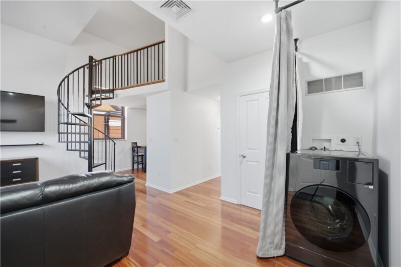130 S 22nd St 3F — photo 6