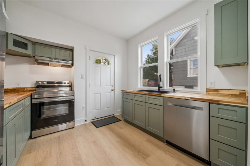 424 Delaware Ave — photo 5
