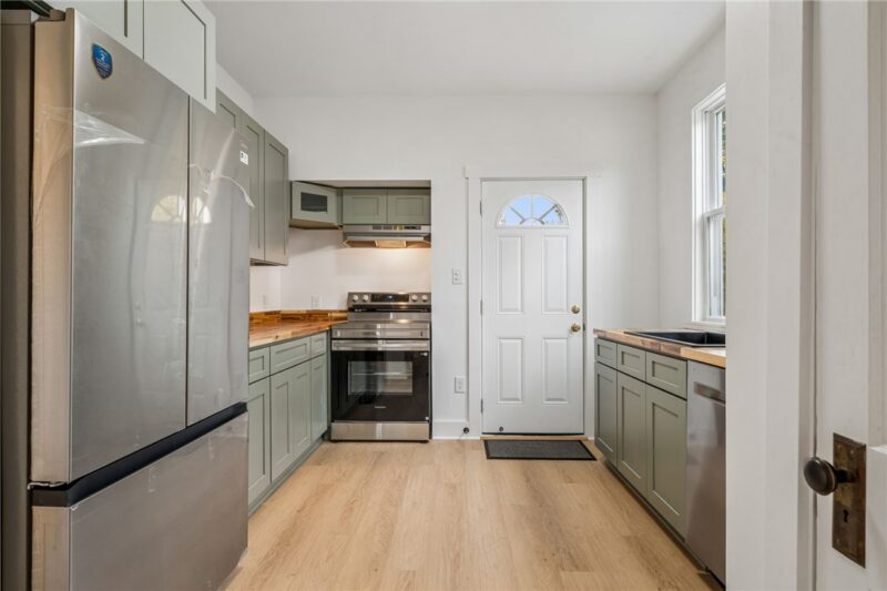 424 Delaware Ave — photo 7