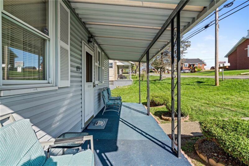 655 Glenn Street — photo 3
