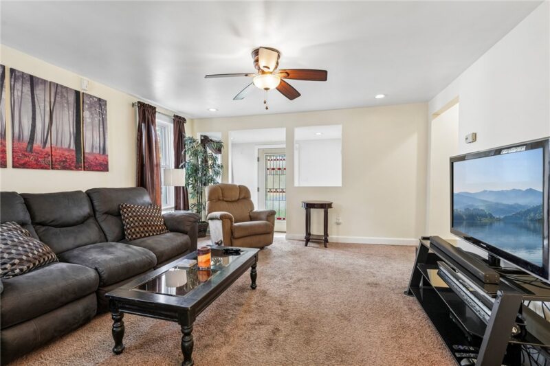 734 Harmony Fisher Ave — photo 4