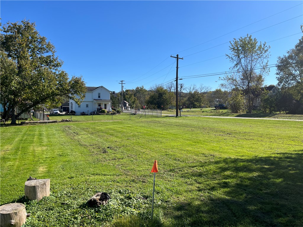 120 Collinsburg Rd — photo 1