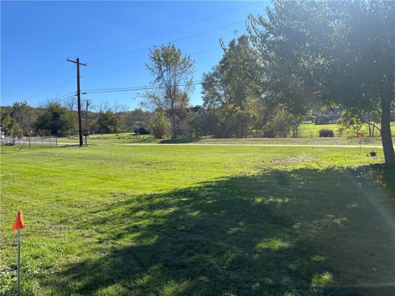 120 Collinsburg Rd — photo 2