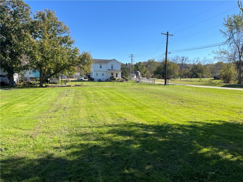 120 Collinsburg Rd — photo 3
