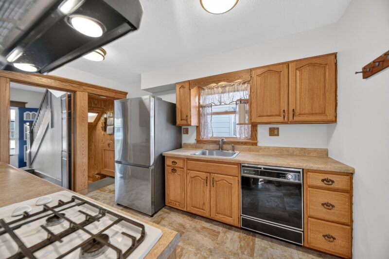 547 STAFFORD AVENUE — photo 6