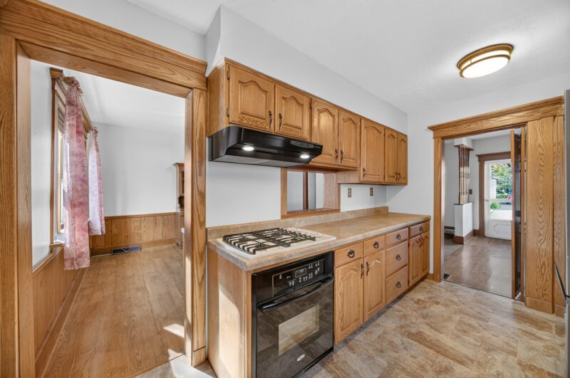 547 STAFFORD AVENUE — photo 7