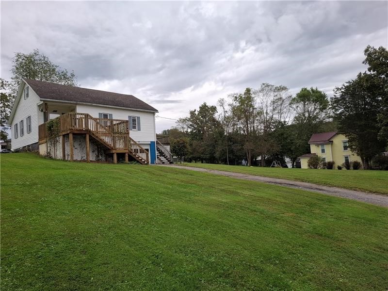 107 Sawmill Rd — photo 2