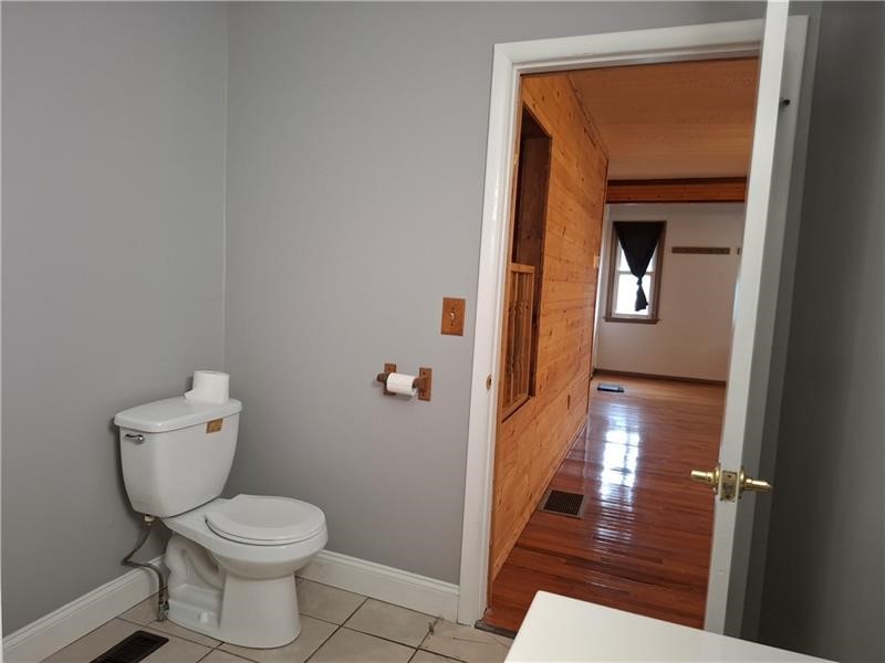 107 Sawmill Rd — photo 8