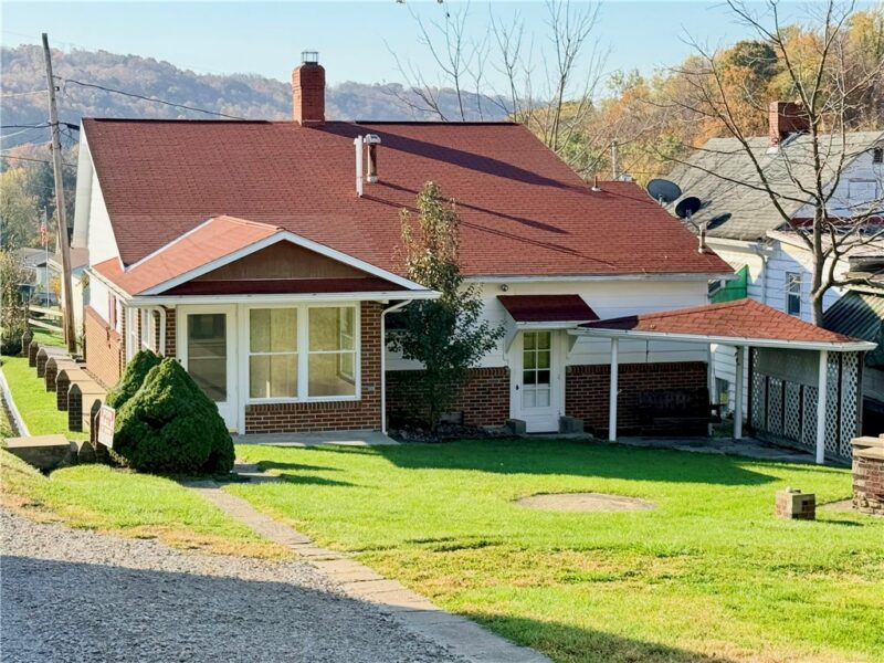 449 Race St — photo 3