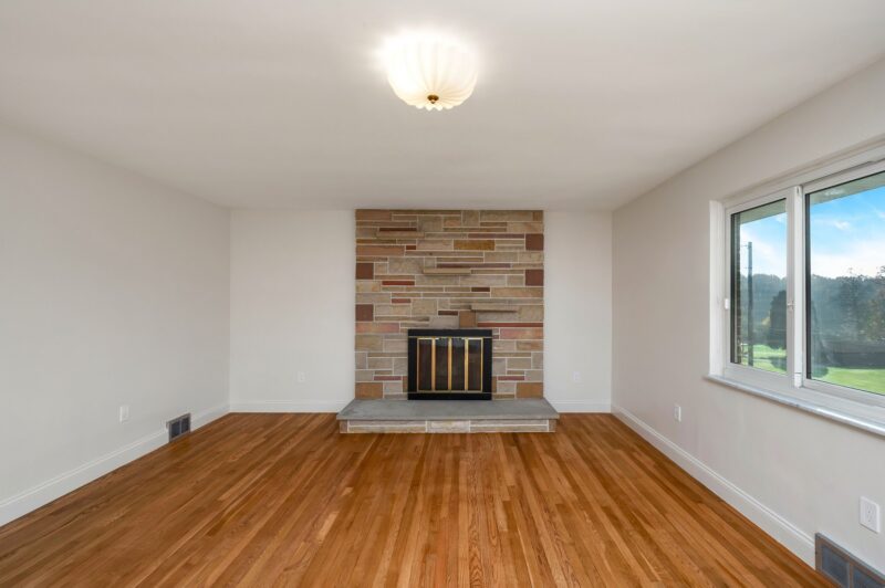 349 Dinnerbell Rd — photo 5
