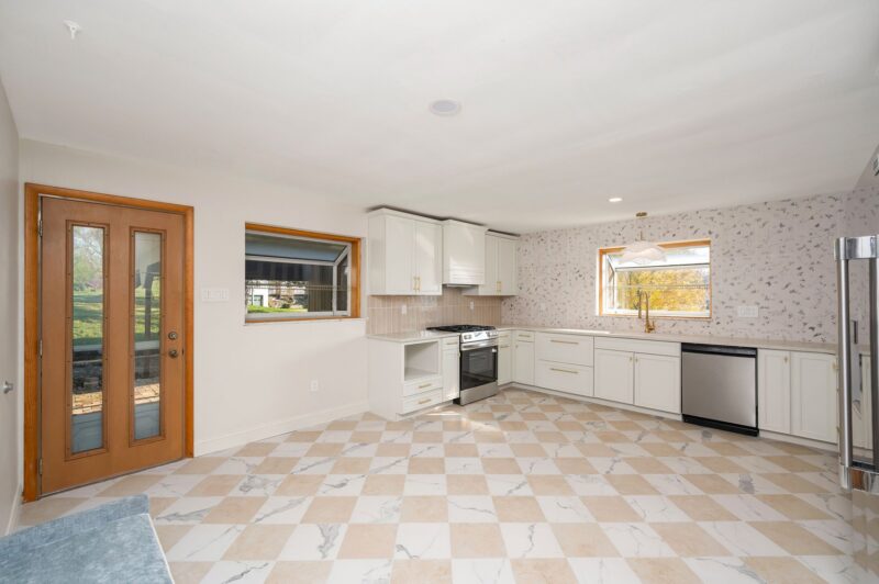 349 Dinnerbell Rd — photo 8
