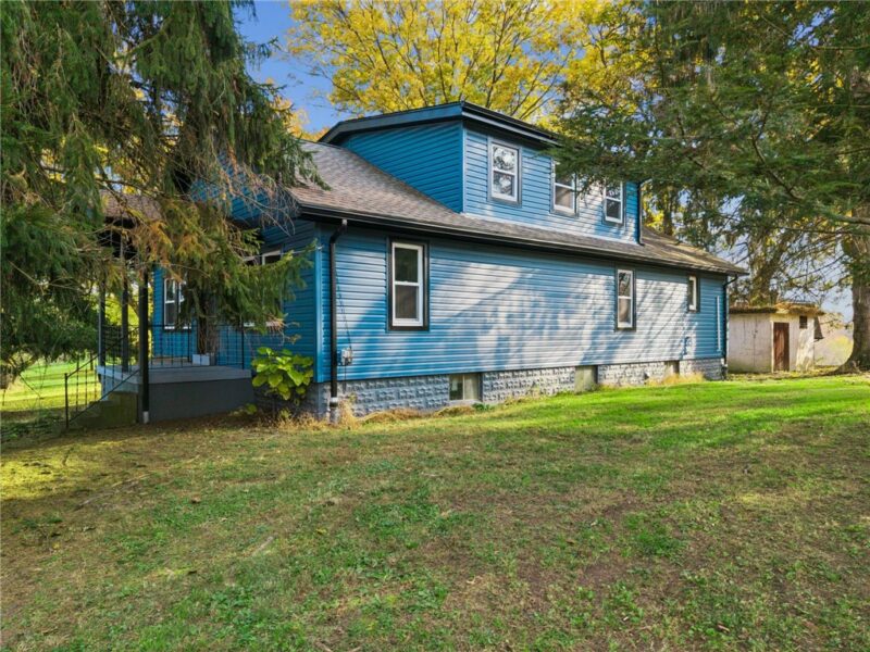 345 Garvin Rd — photo 3