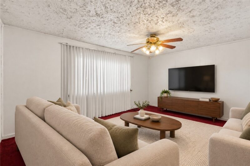 313 Foster Road — photo 4
