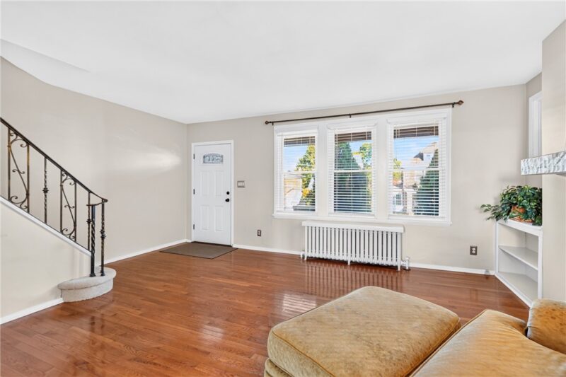 6342 Crombie St — photo 7