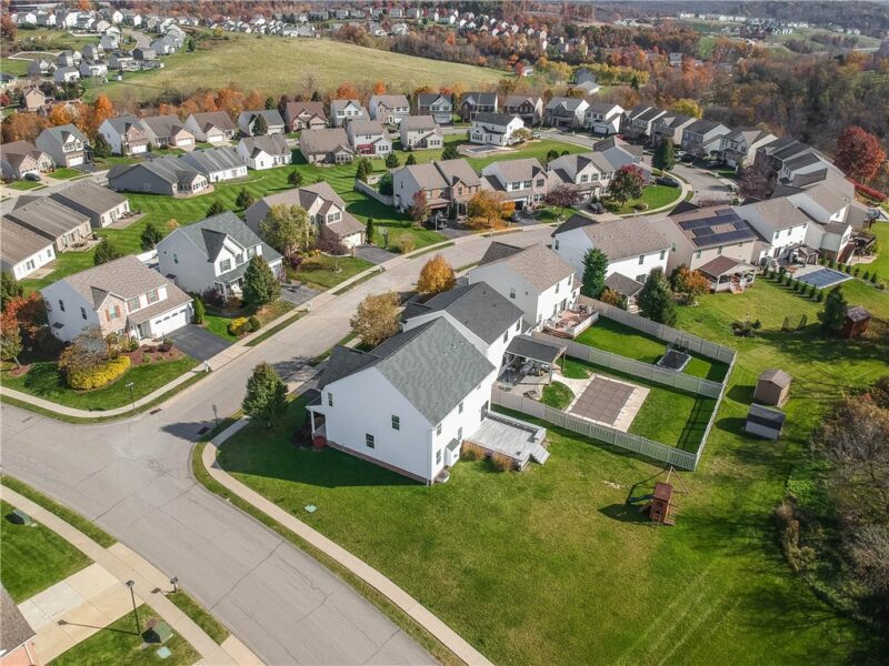 100 Village Circle — photo 3