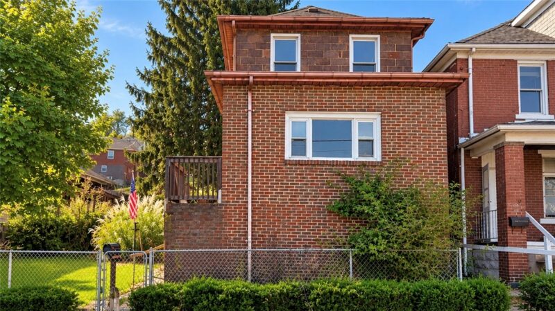 436 Conrad Avenue — photo 2