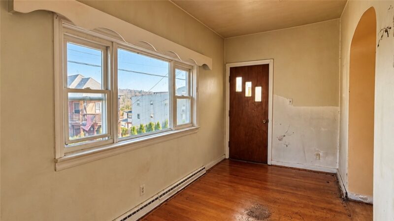 436 Conrad Avenue — photo 4