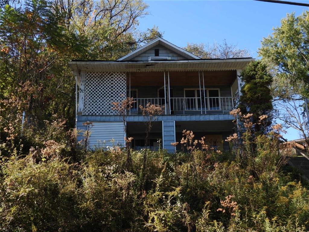 715 Greensburg Pike — photo 1