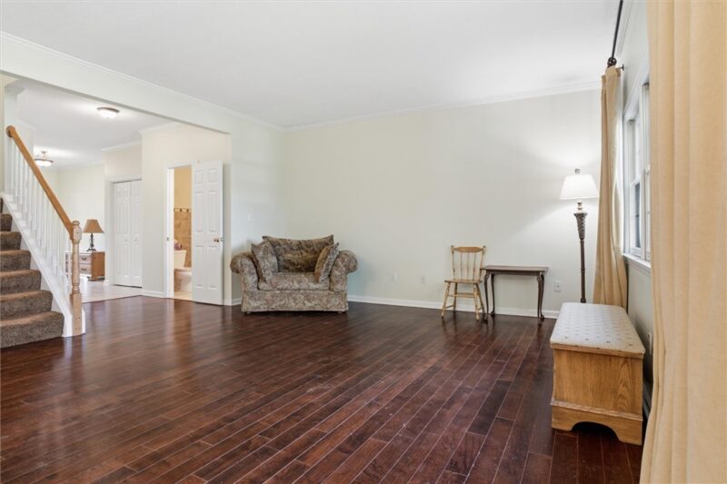 101 WOODCREST DRIVE — photo 7