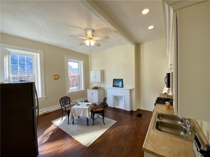 87 1/2 Steuben St. — photo 4